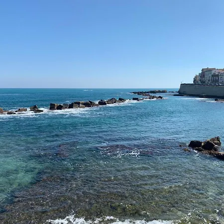 Casa Di Costanzo , Ortigia , Spazioso , Spacious , Spacieux דירה *
